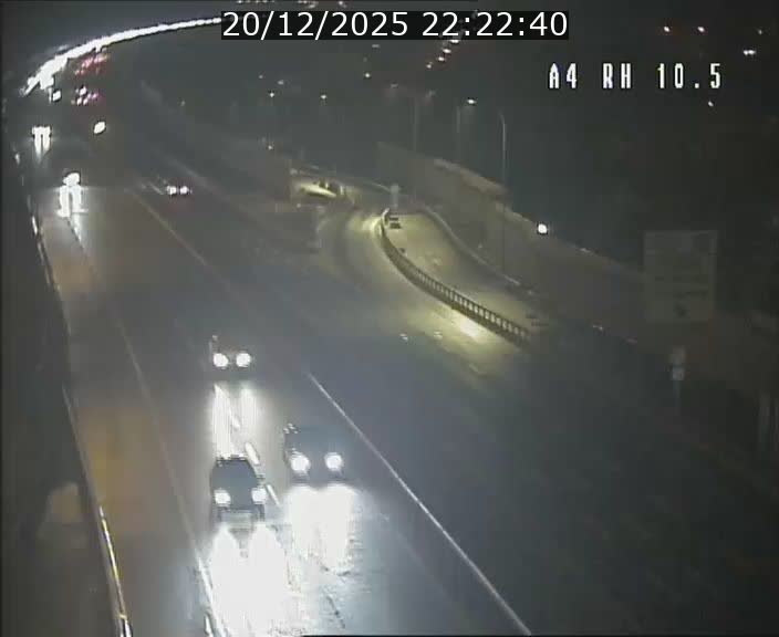 <h2>Traffic live webcam Luxembourg Pontpierre - A4 - BK 10.5 - direction Luxembourg</h2>