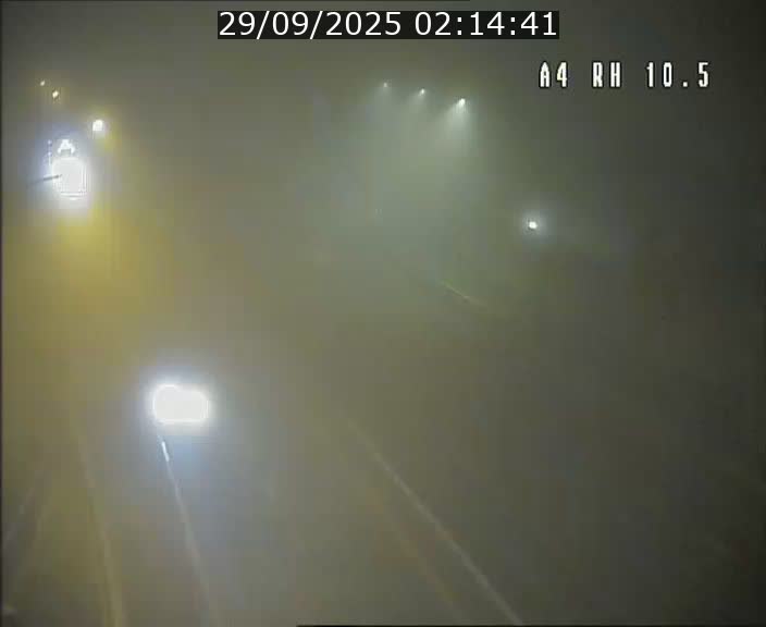 <h2>Traffic live webcam Luxembourg Pontpierre - A4 - BK 10.5 - direction Luxembourg</h2>