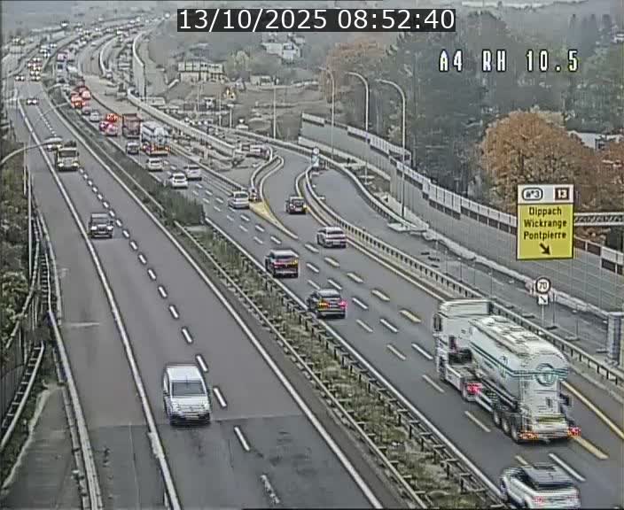 <h2>Traffic live webcam Luxembourg Pontpierre - A4 - BK 10.5 - direction Luxembourg</h2>