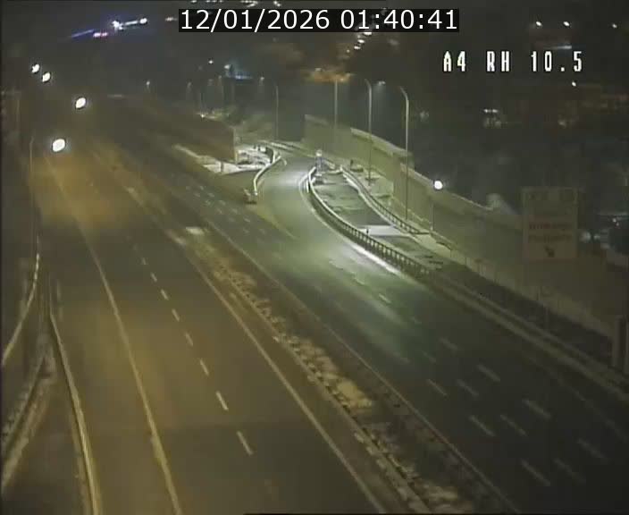 <h2>Traffic live webcam Luxembourg Pontpierre - A4 - BK 10.5 - direction Luxembourg</h2>