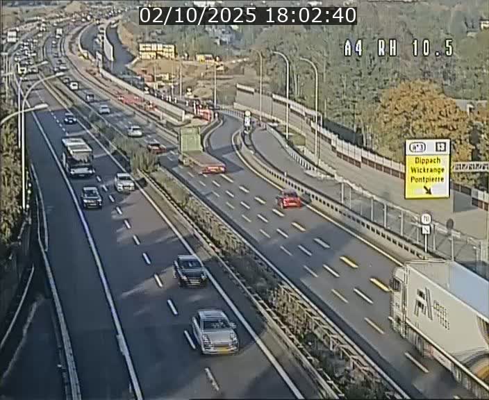 <h2>Traffic live webcam Luxembourg Pontpierre - A4 - BK 10.5 - direction Luxembourg</h2>