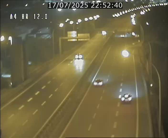 <h2>Traffic live webcam Luxembourg Jonction Foetz - A4 - BK 12.0 - direction Esch sur Alzette</h2>