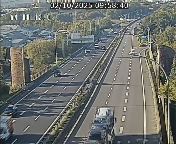 <h2>Traffic live webcam Luxembourg Jonction Foetz - A4 - BK 12.0 - direction Esch sur Alzette</h2>