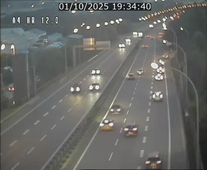 <h2>Traffic live webcam Luxembourg Jonction Foetz - A4 - BK 12.0 - direction Esch sur Alzette</h2>
