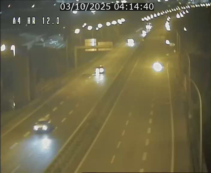 <h2>Traffic live webcam Luxembourg Jonction Foetz - A4 - BK 12.0 - direction Esch sur Alzette</h2>