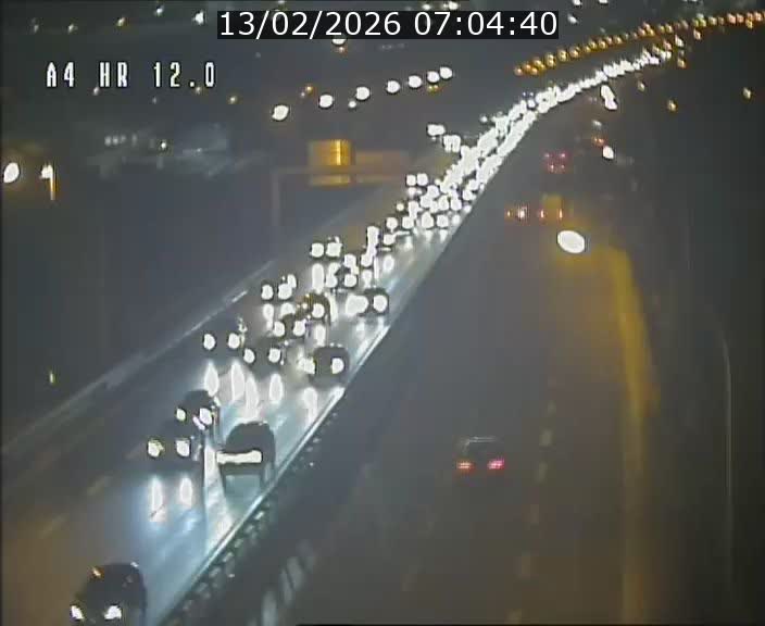 <h2>Traffic live webcam Luxembourg Jonction Foetz - A4 - BK 12.0 - direction Esch sur Alzette</h2>