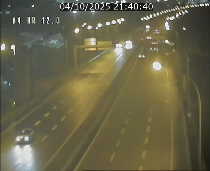 <h2>Traffic live webcam Luxembourg Jonction Foetz - A4 - BK 12.0 - direction Esch sur Alzette</h2>