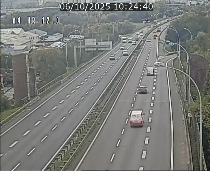 <h2>Traffic live webcam Luxembourg Jonction Foetz - A4 - BK 12.0 - direction Esch sur Alzette</h2>