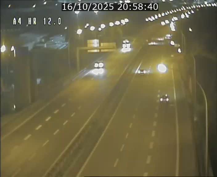 <h2>Traffic live webcam Luxembourg Jonction Foetz - A4 - BK 12.0 - direction Esch sur Alzette</h2>