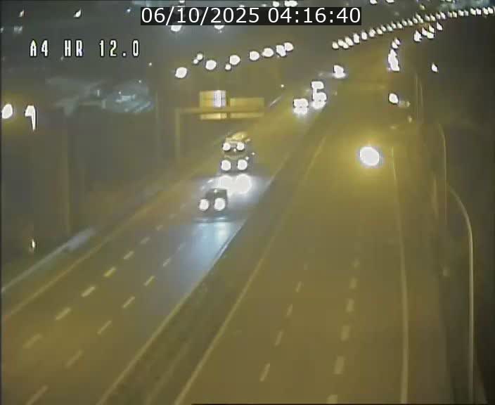 <h2>Traffic live webcam Luxembourg Jonction Foetz - A4 - BK 12.0 - direction Esch sur Alzette</h2>