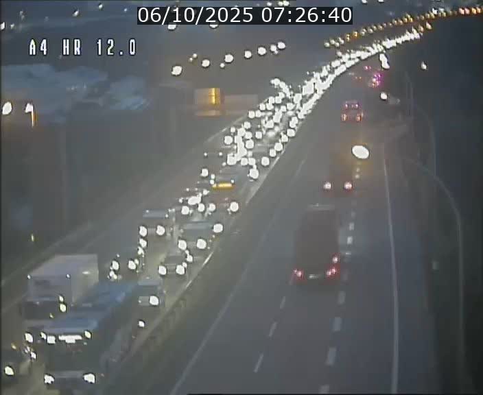 <h2>Traffic live webcam Luxembourg Jonction Foetz - A4 - BK 12.0 - direction Esch sur Alzette</h2>
