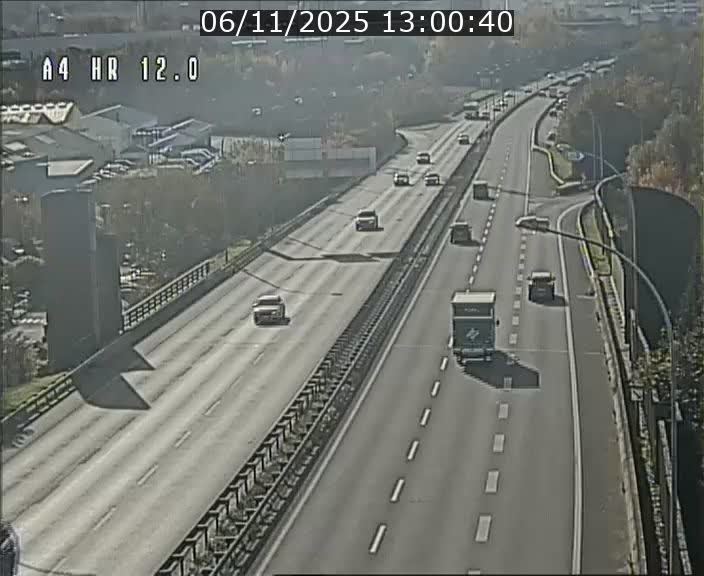 <h2>Traffic live webcam Luxembourg Jonction Foetz - A4 - BK 12.0 - direction Esch sur Alzette</h2>