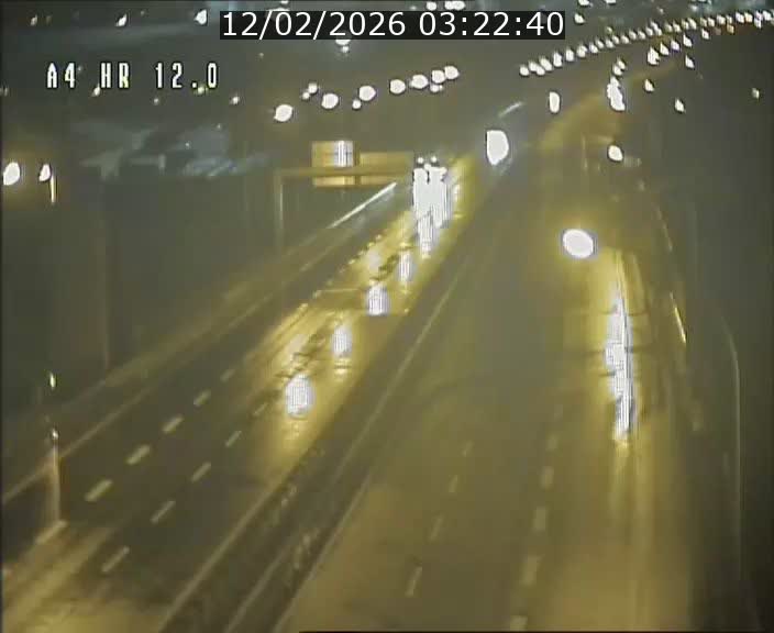<h2>Traffic live webcam Luxembourg Jonction Foetz - A4 - BK 12.0 - direction Esch sur Alzette</h2>