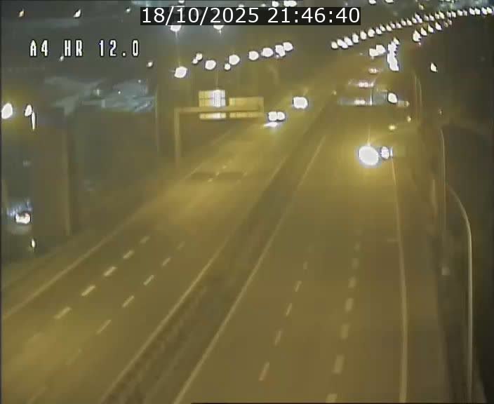 <h2>Traffic live webcam Luxembourg Jonction Foetz - A4 - BK 12.0 - direction Esch sur Alzette</h2>