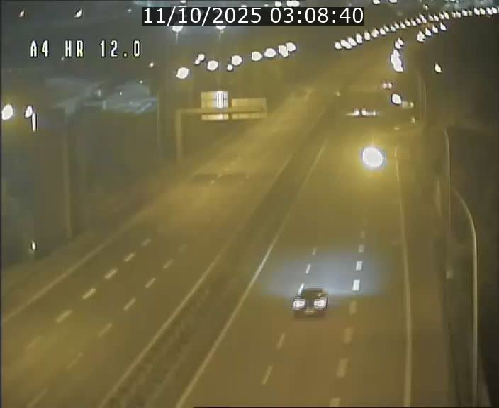 <h2>Traffic live webcam Luxembourg Jonction Foetz - A4 - BK 12.0 - direction Esch sur Alzette</h2>