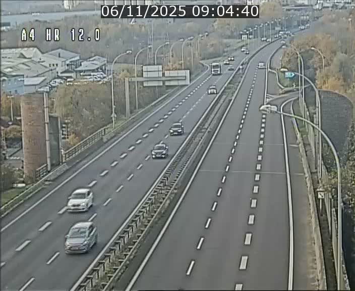 <h2>Traffic live webcam Luxembourg Jonction Foetz - A4 - BK 12.0 - direction Esch sur Alzette</h2>