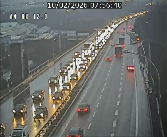 <h2>Traffic live webcam Luxembourg Jonction Foetz - A4 - BK 12.0 - direction Esch sur Alzette</h2>