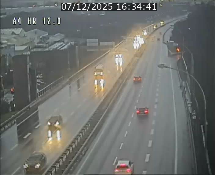 <h2>Traffic live webcam Luxembourg Jonction Foetz - A4 - BK 12.0 - direction Esch sur Alzette</h2>