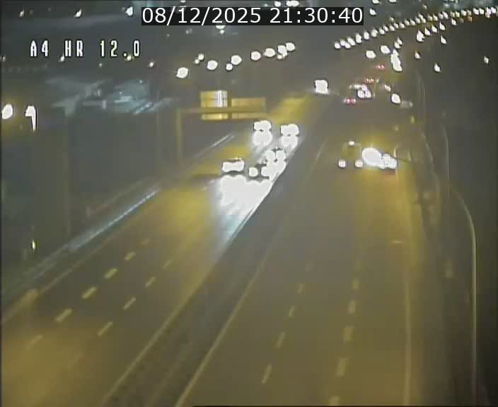 <h2>Traffic live webcam Luxembourg Jonction Foetz - A4 - BK 12.0 - direction Esch sur Alzette</h2>