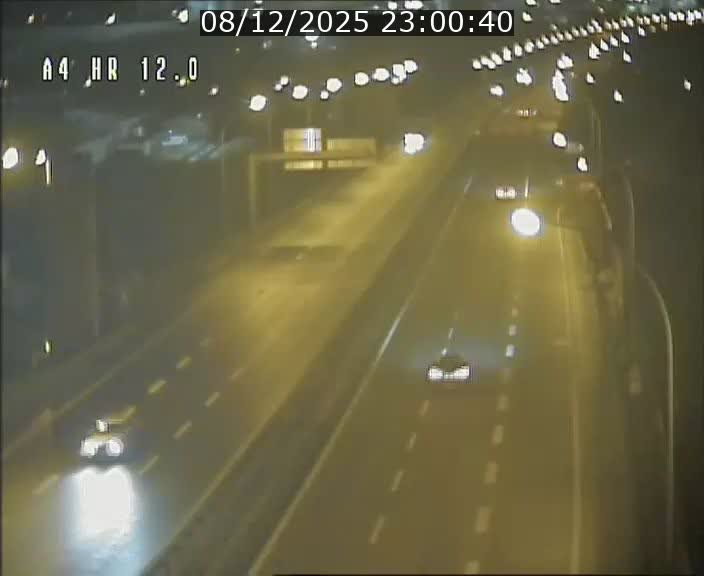 <h2>Traffic live webcam Luxembourg Jonction Foetz - A4 - BK 12.0 - direction Esch sur Alzette</h2>