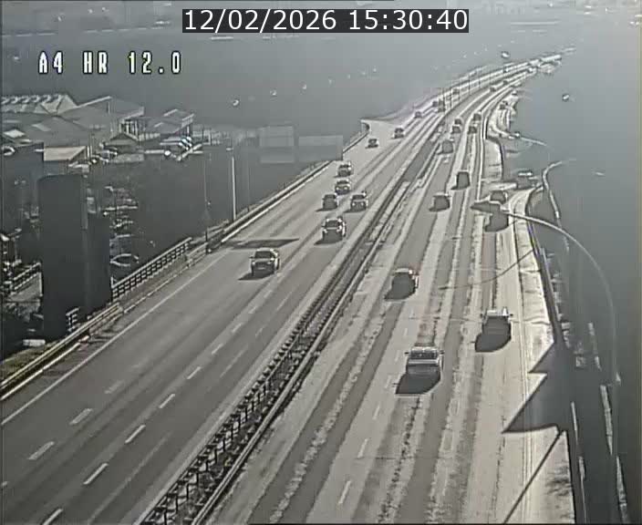 <h2>Traffic live webcam Luxembourg Jonction Foetz - A4 - BK 12.0 - direction Esch sur Alzette</h2>