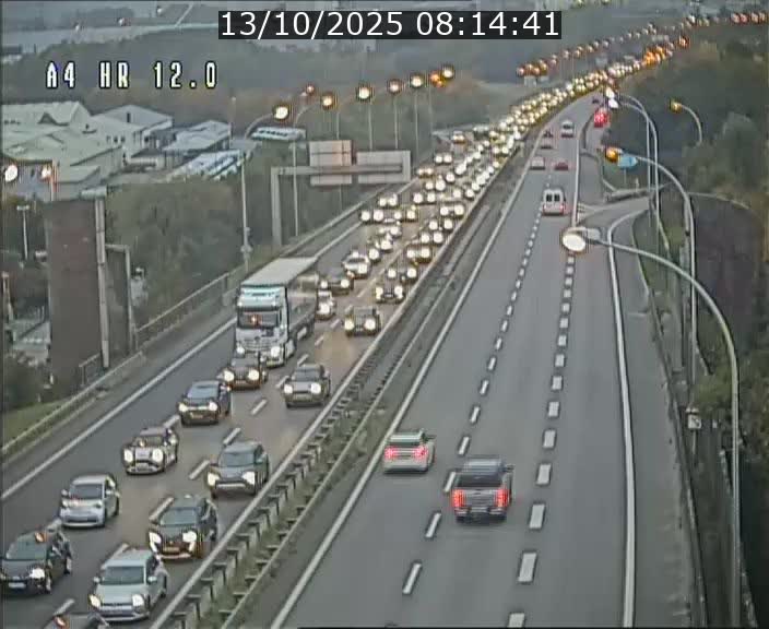 <h2>Traffic live webcam Luxembourg Jonction Foetz - A4 - BK 12.0 - direction Esch sur Alzette</h2>