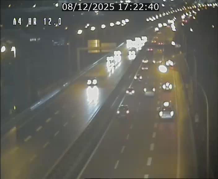 <h2>Traffic live webcam Luxembourg Jonction Foetz - A4 - BK 12.0 - direction Esch sur Alzette</h2>