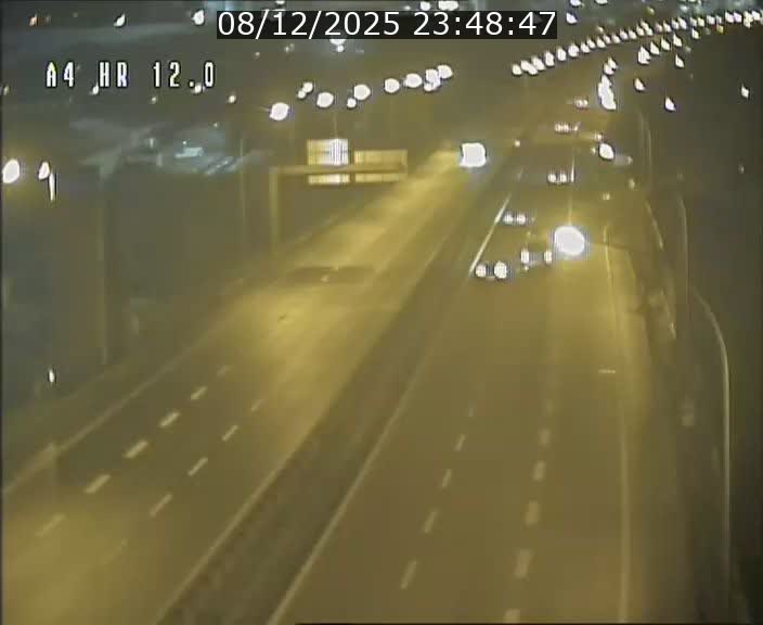 <h2>Traffic live webcam Luxembourg Jonction Foetz - A4 - BK 12.0 - direction Esch sur Alzette</h2>