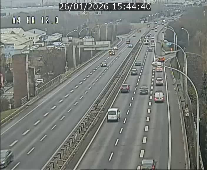 <h2>Traffic live webcam Luxembourg Jonction Foetz - A4 - BK 12.0 - direction Esch sur Alzette</h2>