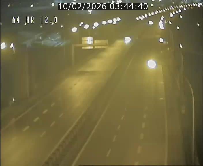<h2>Traffic live webcam Luxembourg Jonction Foetz - A4 - BK 12.0 - direction Esch sur Alzette</h2>