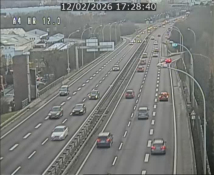 <h2>Traffic live webcam Luxembourg Jonction Foetz - A4 - BK 12.0 - direction Esch sur Alzette</h2>