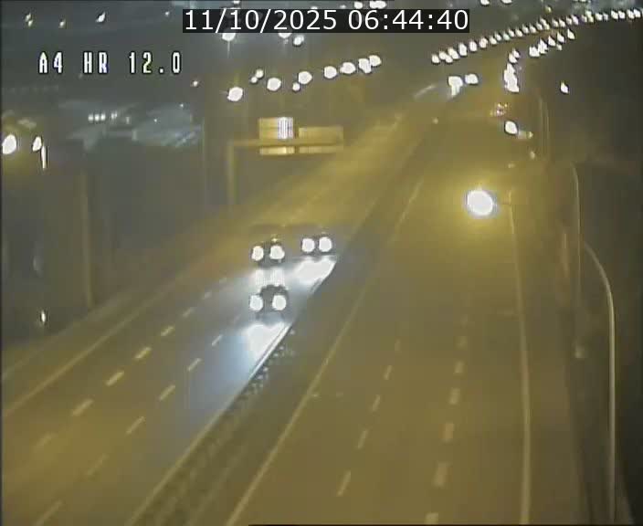 <h2>Traffic live webcam Luxembourg Jonction Foetz - A4 - BK 12.0 - direction Esch sur Alzette</h2>