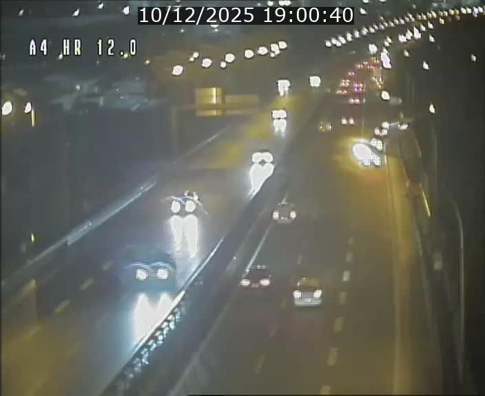 <h2>Traffic live webcam Luxembourg Jonction Foetz - A4 - BK 12.0 - direction Esch sur Alzette</h2>