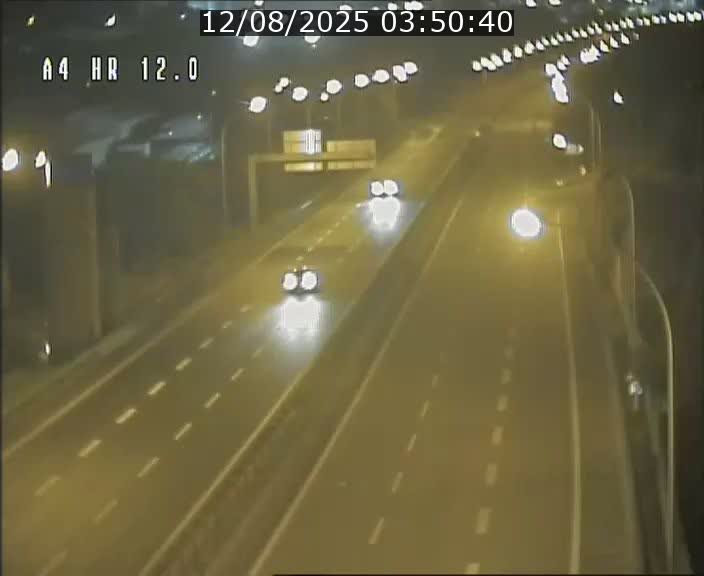 <h2>Traffic live webcam Luxembourg Jonction Foetz - A4 - BK 12.0 - direction Esch sur Alzette</h2>