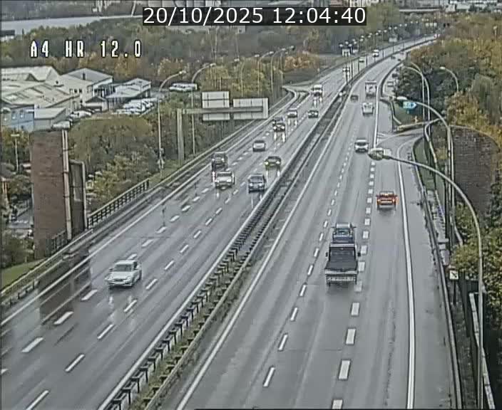 <h2>Traffic live webcam Luxembourg Jonction Foetz - A4 - BK 12.0 - direction Esch sur Alzette</h2>