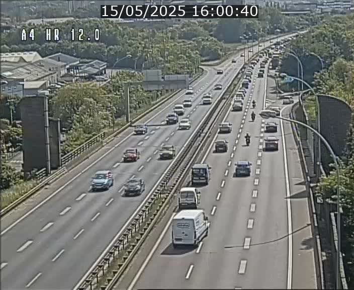 <h2>Traffic live webcam Luxembourg Jonction Foetz - A4 - BK 12.0 - direction Esch sur Alzette</h2>