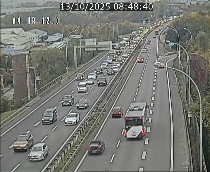 <h2>Traffic live webcam Luxembourg Jonction Foetz - A4 - BK 12.0 - direction Esch sur Alzette</h2>