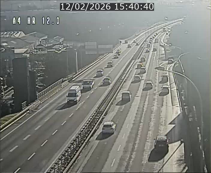 <h2>Traffic live webcam Luxembourg Jonction Foetz - A4 - BK 12.0 - direction Esch sur Alzette</h2>