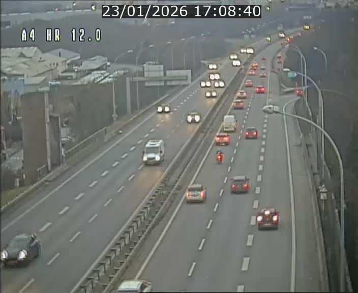 Traffic live webcam Luxembourg Jonction Foetz - A4 - BK 12.0 - direction Esch sur Alzette
