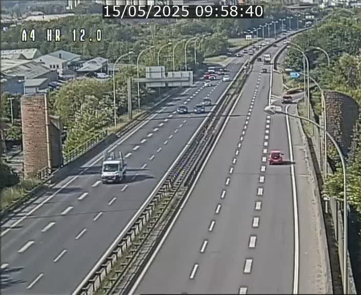 <h2>Traffic live webcam Luxembourg Jonction Foetz - A4 - BK 12.0 - direction Esch sur Alzette</h2>