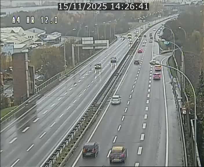 Traffic live webcam Luxembourg Jonction Foetz - A4 - BK 12.0 - direction Esch sur Alzette