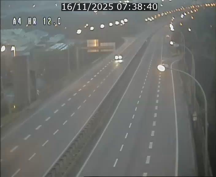 Traffic live webcam Luxembourg Jonction Foetz - A4 - BK 12.0 - direction Esch sur Alzette