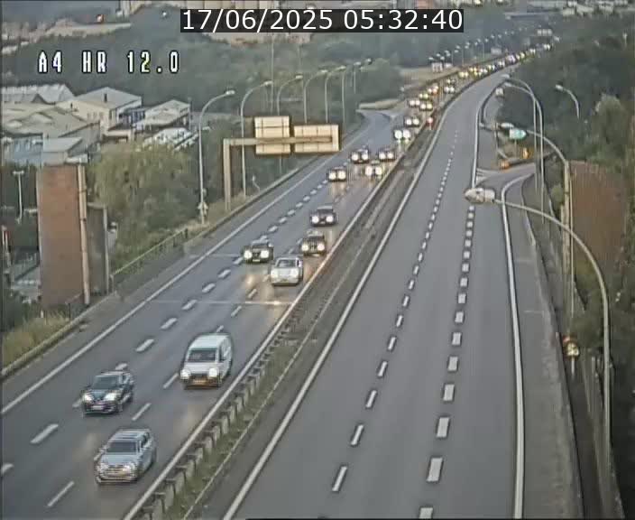 Traffic live webcam Luxembourg Jonction Foetz - A4 - BK 12.0 - direction Esch sur Alzette