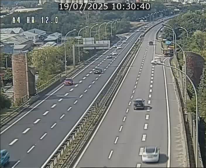 <h2>Traffic live webcam Luxembourg Jonction Foetz - A4 - BK 12.0 - direction Esch sur Alzette</h2>