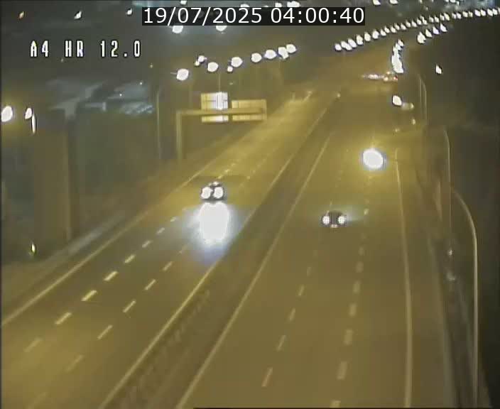 <h2>Traffic live webcam Luxembourg Jonction Foetz - A4 - BK 12.0 - direction Esch sur Alzette</h2>