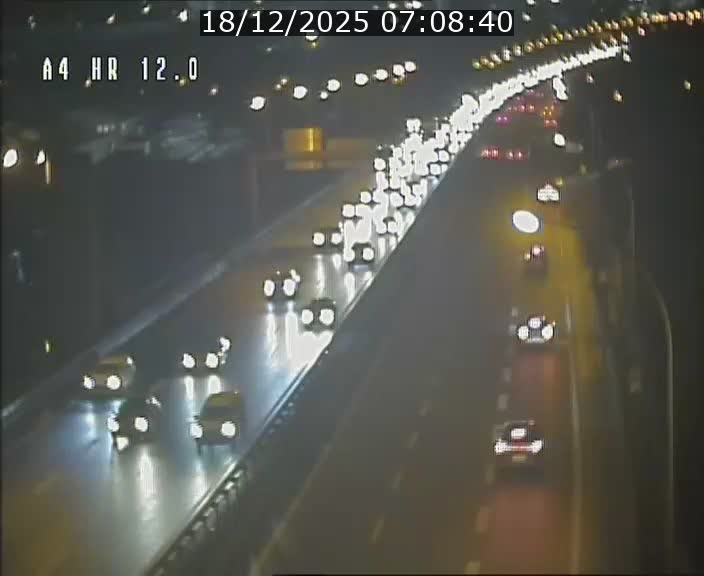 <h2>Traffic live webcam Luxembourg Jonction Foetz - A4 - BK 12.0 - direction Esch sur Alzette</h2>