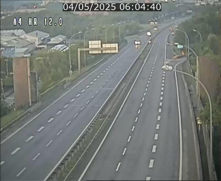 Traffic live webcam Luxembourg Jonction Foetz - A4 - BK 12.0 - direction Esch sur Alzette