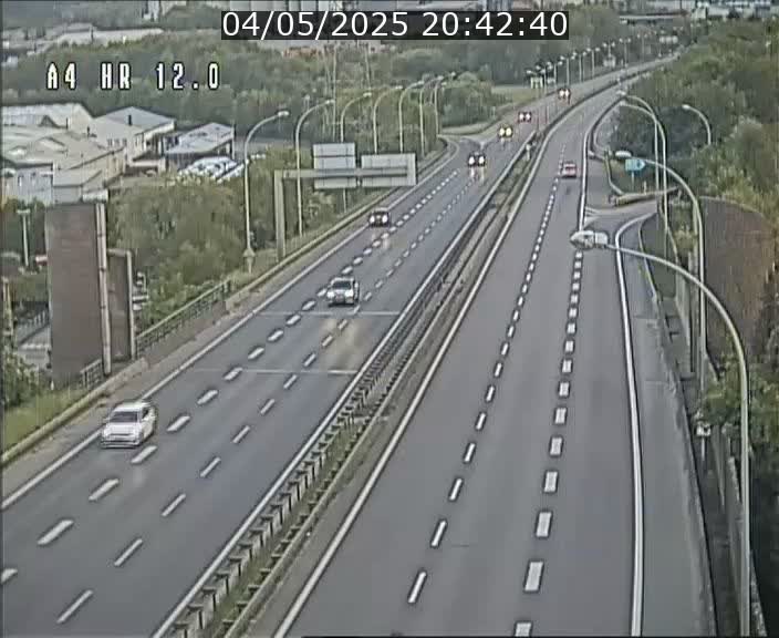 Traffic live webcam Luxembourg Jonction Foetz - A4 - BK 12.0 - direction Esch sur Alzette