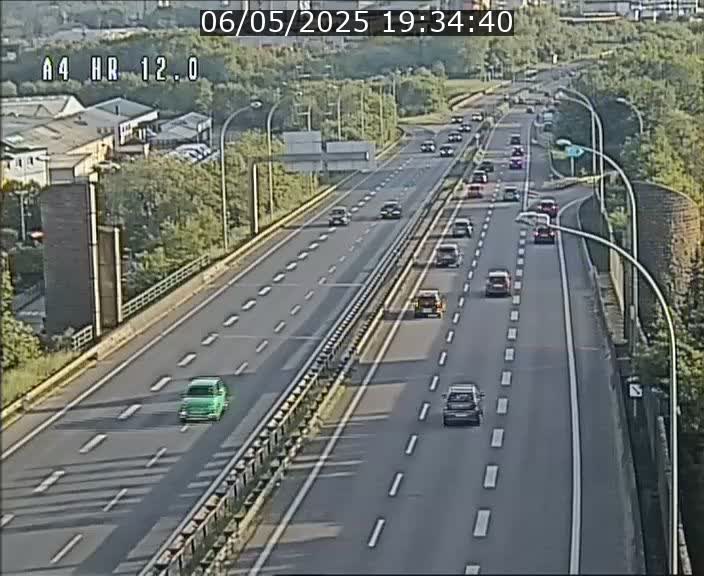 Traffic live webcam Luxembourg Jonction Foetz - A4 - BK 12.0 - direction Esch sur Alzette