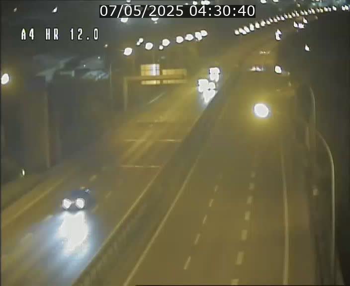 Traffic live webcam Luxembourg Jonction Foetz - A4 - BK 12.0 - direction Esch sur Alzette